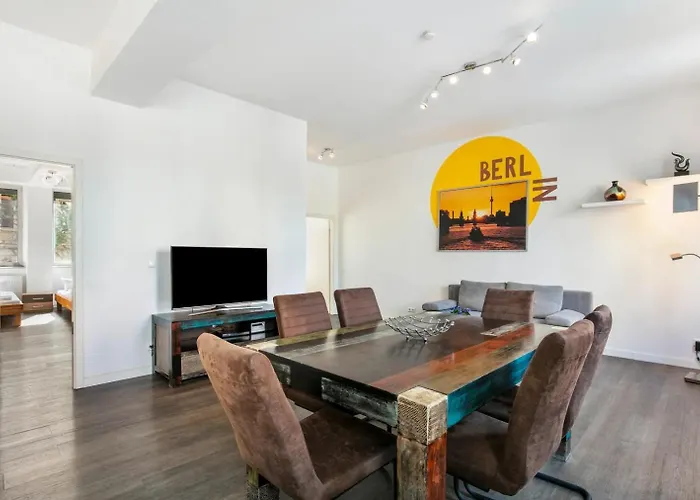 Schoeneberg 아파트호텔