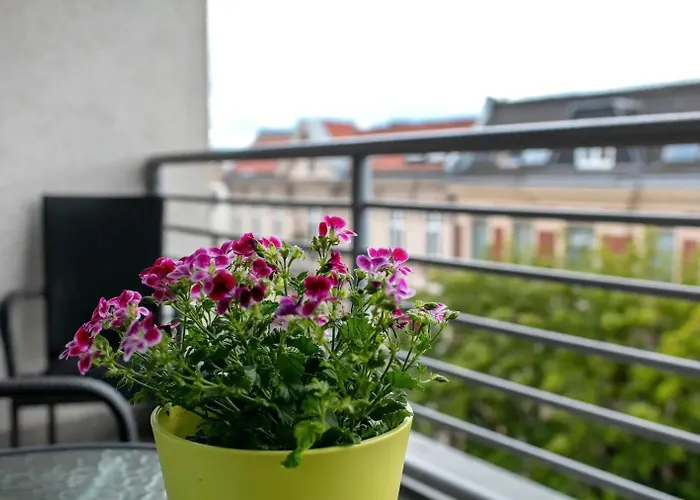 Aparthotel Schoeneberg 3*