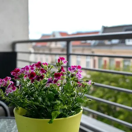 Ξενοδοχείο με διαμερίσματα Schoeneberg 3*