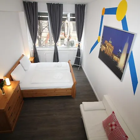 Ξενοδοχείο με διαμερίσματα Schoeneberg 3*