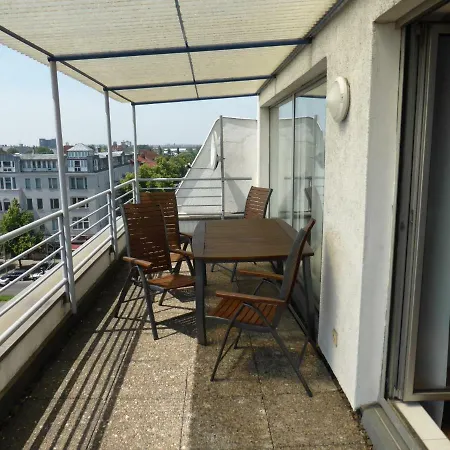 Ξενοδοχείο με διαμερίσματα Schoeneberg 3*